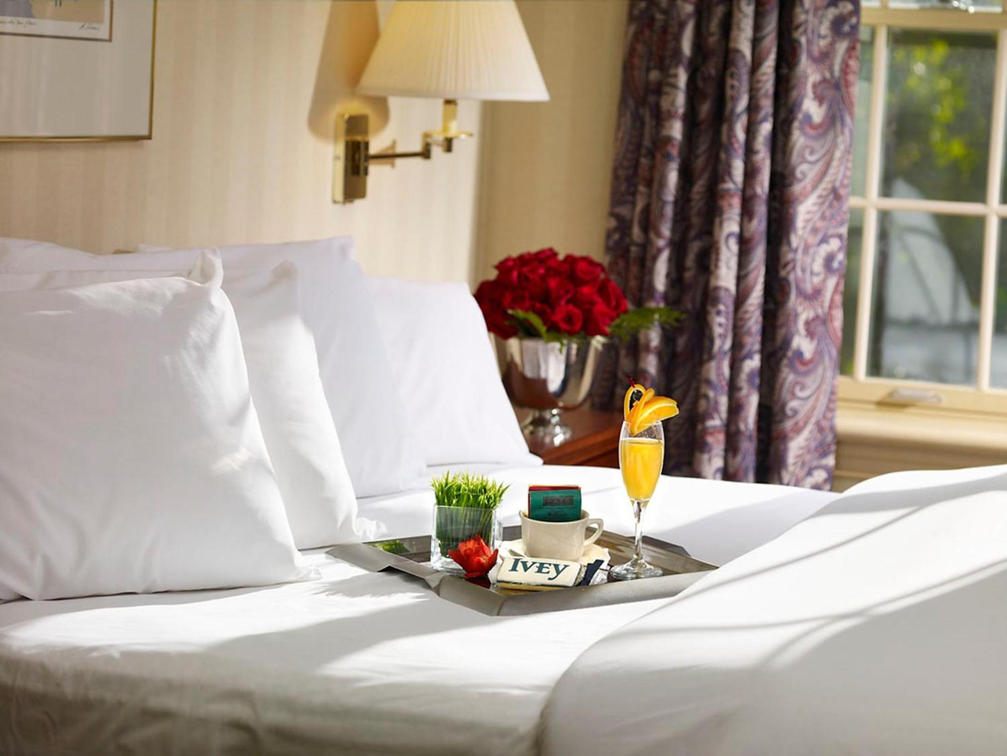 Ivey Spencer Leadership Centre Hotel Лондон Екстериор снимка