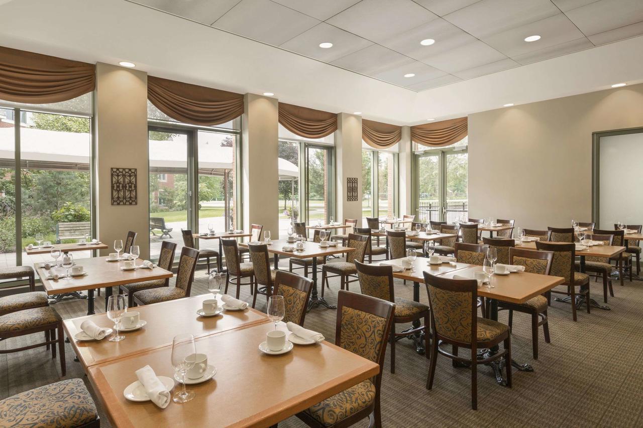 Ivey Spencer Leadership Centre Hotel Лондон Екстериор снимка